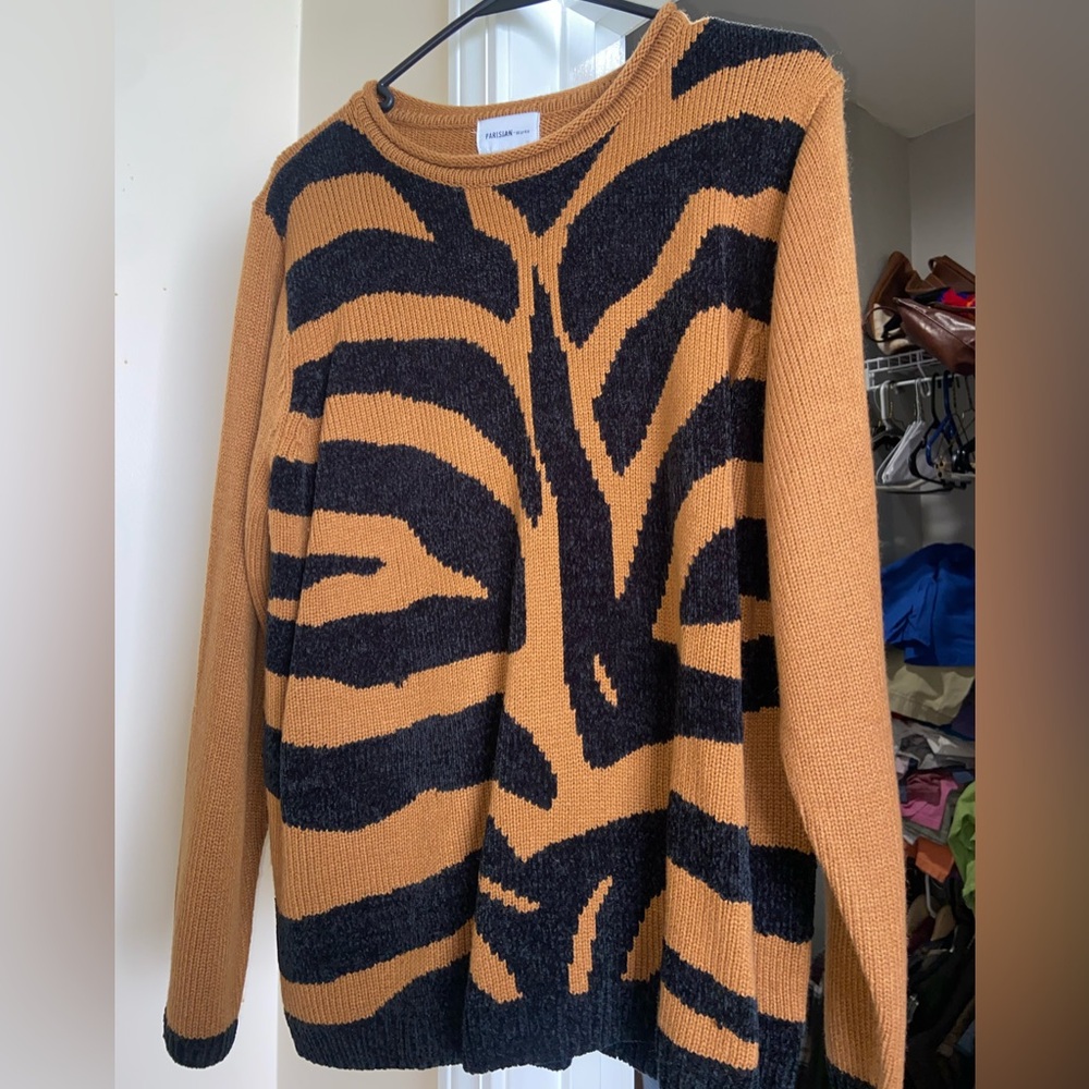 Women’s sweater